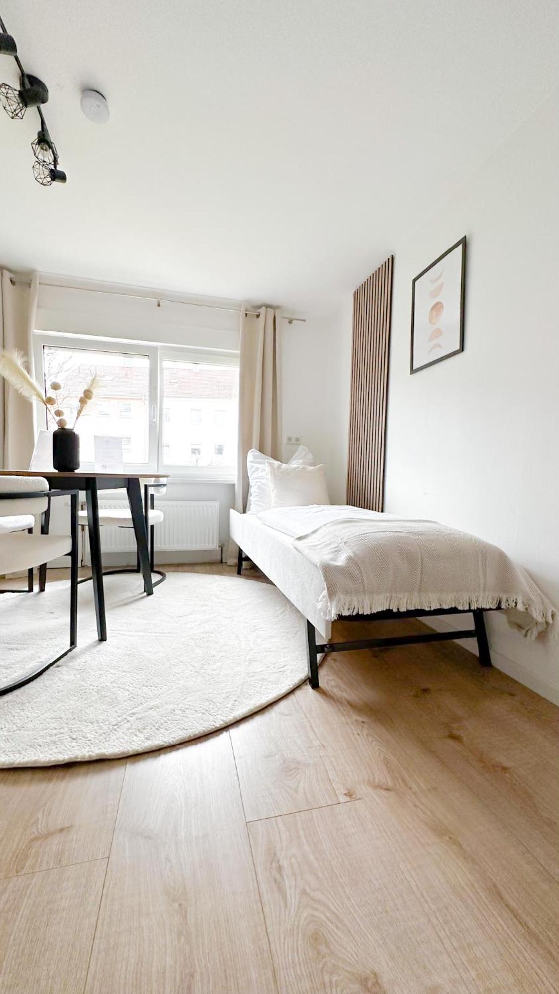 Malu Rooms - Ruhige Lage, Erdgeschoss, Smarttv, Netflix, 24H Checkin, Ludwigsburg Exteriör bild
